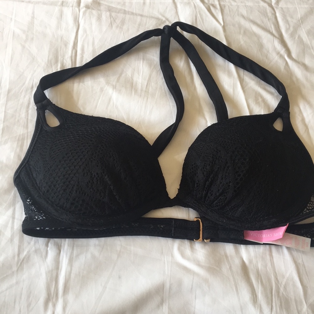 Victoria’s Secret Black Color Bras. 34B Size.